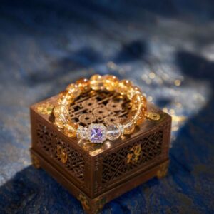 A Leo Zodiac crystal bracelet with Clear quartz beads.