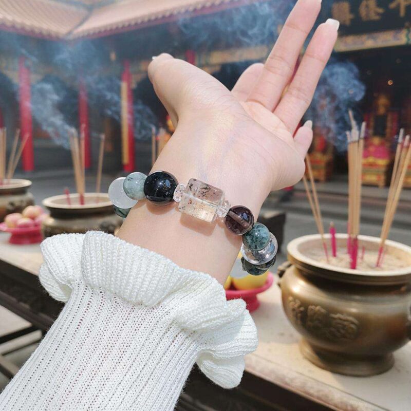 The Chinese Dog Zodiac feng shui bracelet has undergone prayers and consecration at a temple.